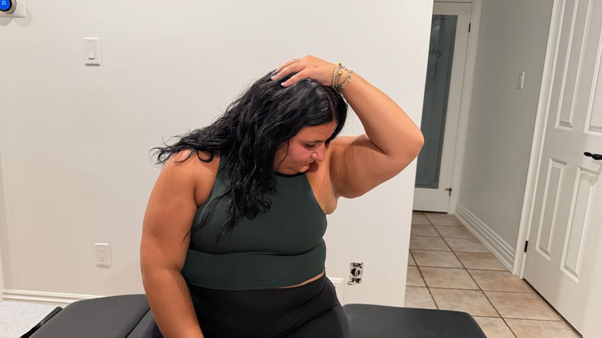 Upper trapezius neck stretch, a home exercise for tension headaches